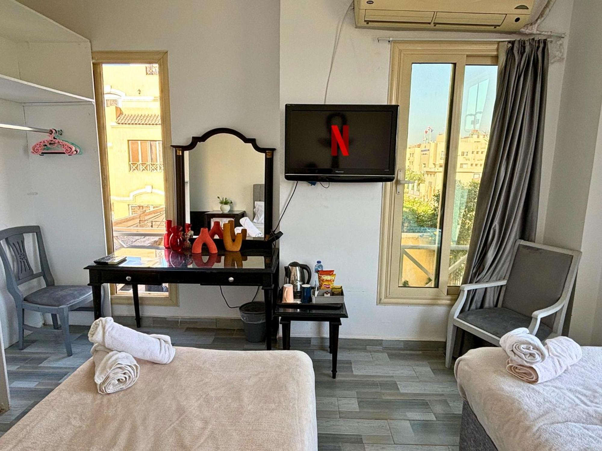 K Boutique Hotel Medspa-Pyramids & Grand Egyptian Museum Ghatati ภายนอก รูปภาพ