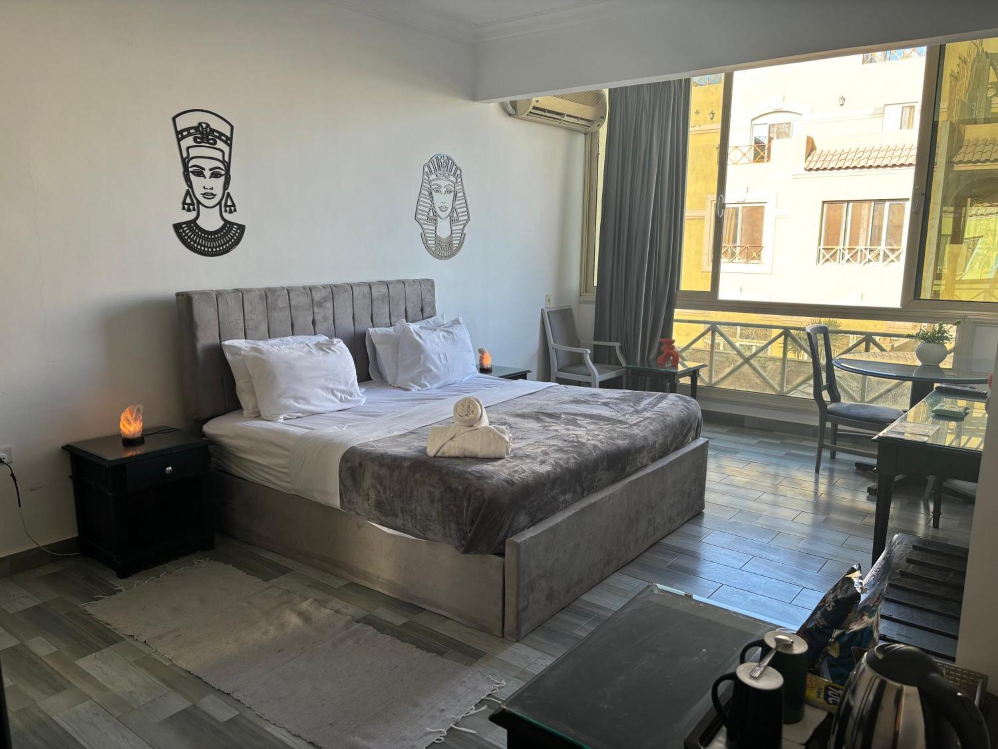 K Boutique Hotel Medspa-Pyramids & Grand Egyptian Museum Ghatati ภายนอก รูปภาพ