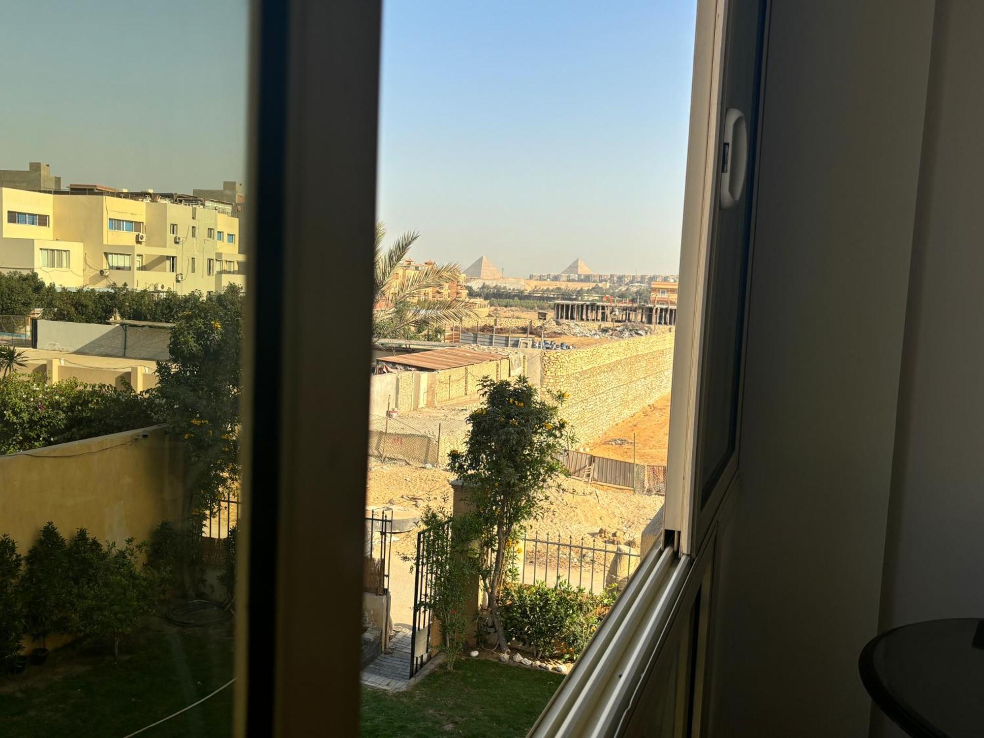 K Boutique Hotel Medspa-Pyramids & Grand Egyptian Museum Ghatati ภายนอก รูปภาพ